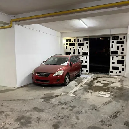 Апартаменты Sarah *